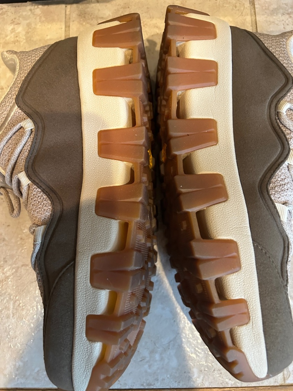 P448 Men's Low-Top Sneakers in Beige, Brown & Gum Outsole - Picture 4 of 6